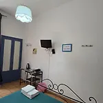 Meltin\' Rome Guest House